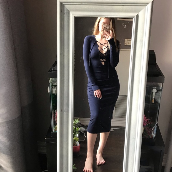 REFORMATION Edison lace up lunge sweater dress - Picture 3 of 13